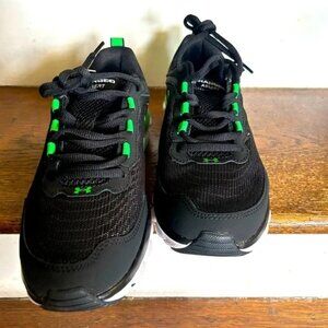 NIB Under Armour Men’s Charged Assert 9 Running Shoes Size 9.5 Black